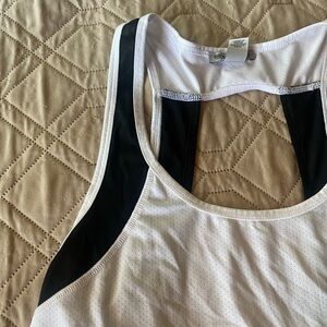 FOREVER 21 Breathable White Racer Back Workout Tank